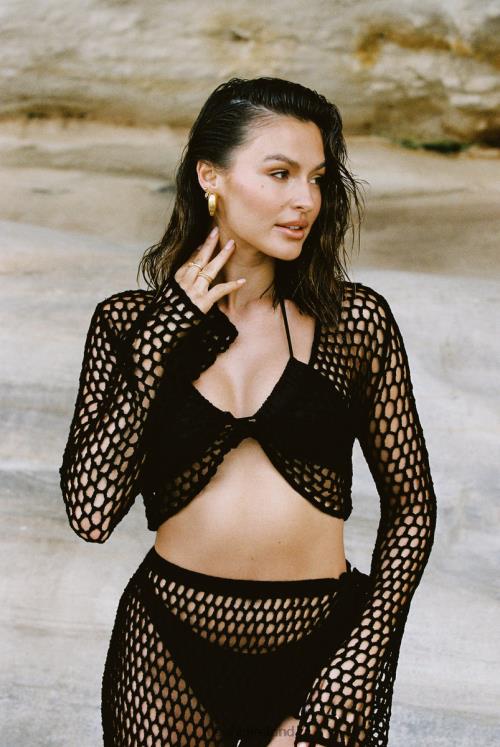 Meshki Hallie Twisted Cropped Crochet Top Clothing Black 6DX221133